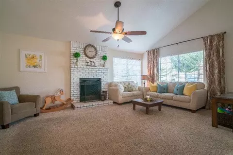 2516 Sample Ave, Clovis, CA 93611 photo 3