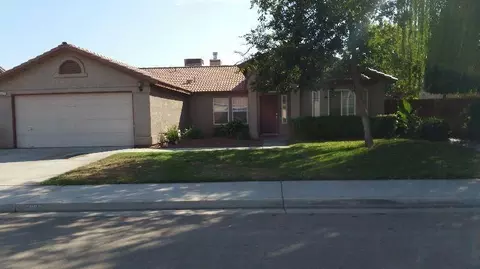 2860 Oak St, Madera, CA 93637 photo 1