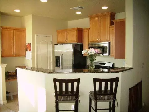 2077 Boccioni Ln, Clovis, CA 93611 photo 4