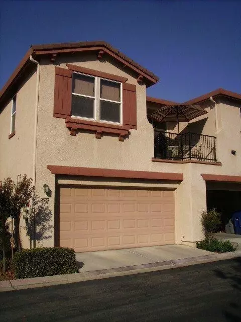 2077 Boccioni Ln, Clovis, CA 93611 photo 2