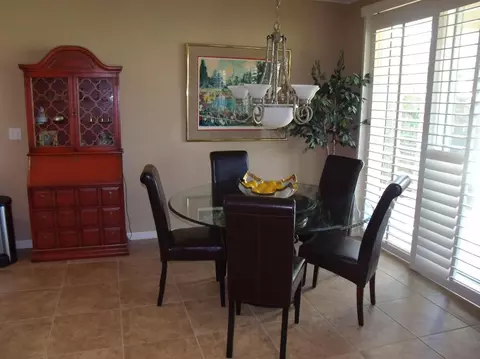 3049 Wrenwood Ave, Clovis, CA 93619 photo 4