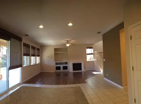 842 Fenmore Ave, Sanger, CA 93657 photo 4