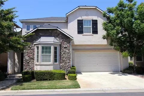 729 W Fontaine Ln, Clovis, CA 93619 photo 1