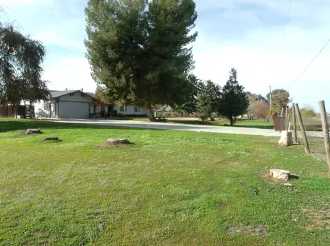 12821 E Ashcroft Ave, Sanger, CA 93657 photo 4