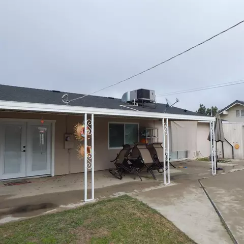 2013 Hicks St, Selma, CA 93662 photo 4
