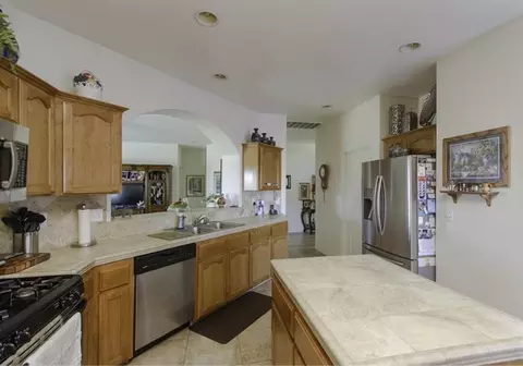 1609 Morro Ln, Lemoore, CA 93245 photo 4