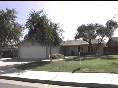 245 N Acacia, Clovis, CA 93612 photo 1