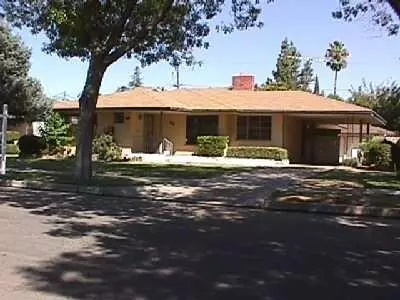 43 E Robinson, Fresno, CA 93704 photo 1