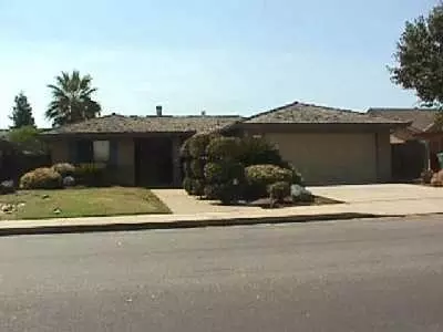 1244 Dakota, Clovis, CA 93612 photo 1
