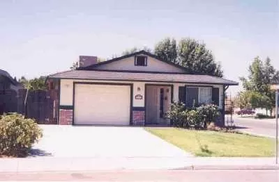 700 Oakridge, Madera, CA 93637 photo 1