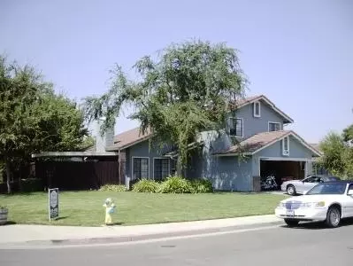 372 Joshua, Clovis, CA 93611 photo 1
