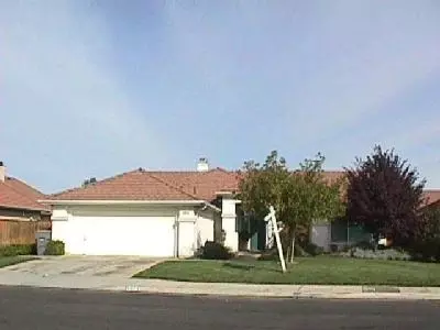 2623 Burlingame, Clovis, CA 93611 photo 1