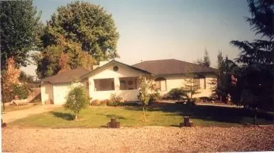 18305 Mcrae Rd, Madera, CA 93638 photo 1