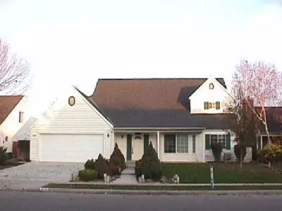 917 N Chapel Hl, Clovis, CA 93611 photo 1