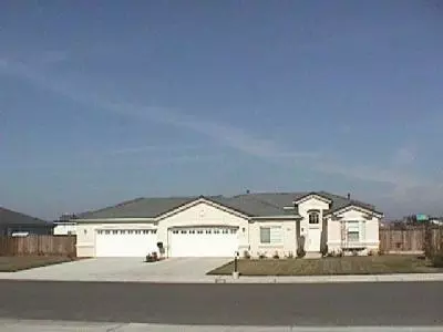 2447 Santa Ana Ave, Clovis, CA 93611 photo 1