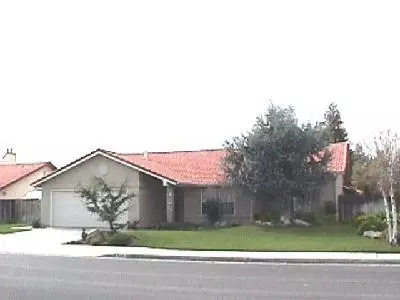 802 Burl, Clovis, CA 93611 photo 1
