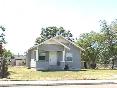 1723 Faller, Sanger, CA 93657 photo 1