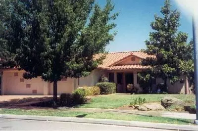 2511 Beechwood, Madera, CA 93637 photo 1