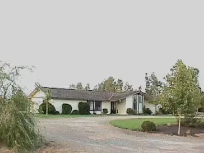 5196 E International, Clovis, CA 93611 photo 1