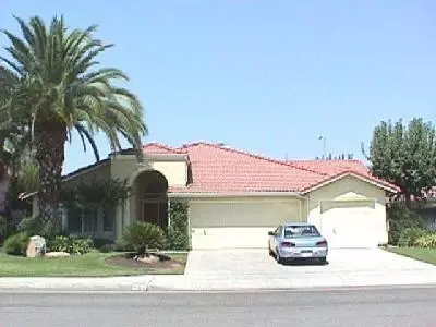 853 Oak, Clovis, CA 93611 photo 1