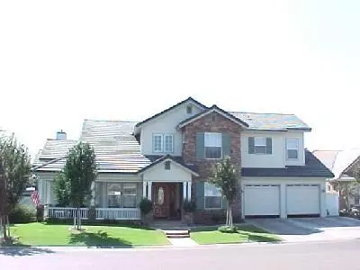 10619 E Duckpoint, Clovis, CA 93611 photo 1