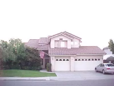 852 N Perry, Clovis, CA 93611 photo 1
