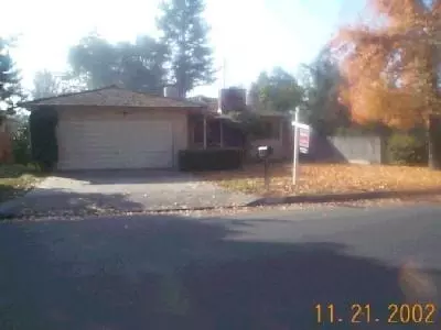 1928 W 3rd St, Madera, CA 93637 photo 1