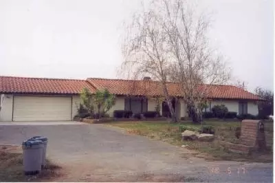 25374 Scott Way, Madera, CA 93638 photo 1