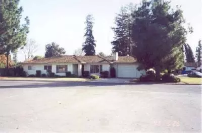 527 Autumn, Madera, CA 93637 photo 1