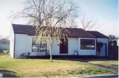 526 Pine St, Madera, CA 93637 photo 1