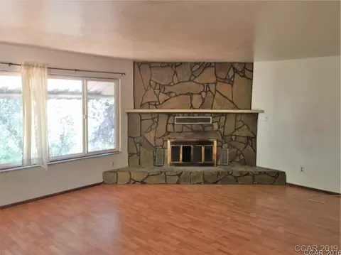 265 Mariposa St, San Andreas, CA 95249 photo 2