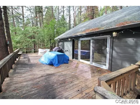 2263 Meadowview Dr, Arnold, CA 95223 photo 3