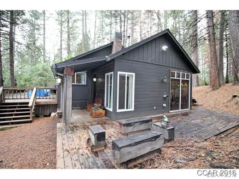 2263 Meadowview Dr, Arnold, CA 95223 photo 2