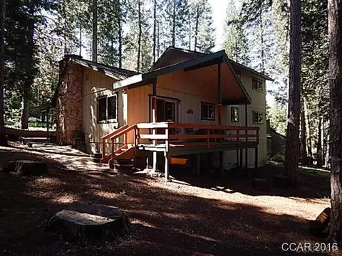 2204 Camanche Dr, Arnold, CA 95223 photo 3