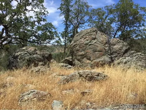 2881 Hunter St, Angels Camp, CA 95222 photo 2