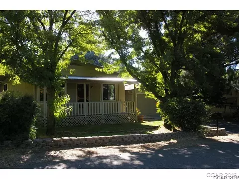 584 Williams St, Murphys, CA 95247 photo 1