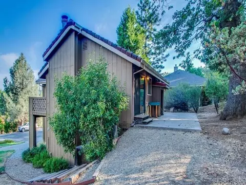 1007 Dogwood Dr, Murphys, CA 95247 photo 3