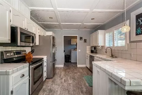 15506 Monreal Rd, Madera, CA 93636 photo 9