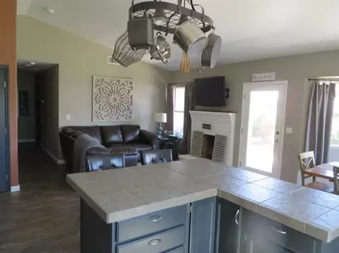997 Harvard Ct, Madera, CA 93637 photo 3