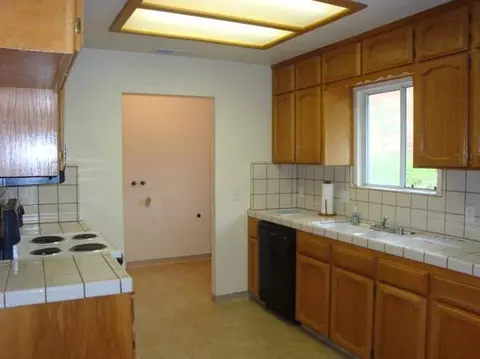 6991 Rodeo Dr, Sanger, CA 93657 photo 8