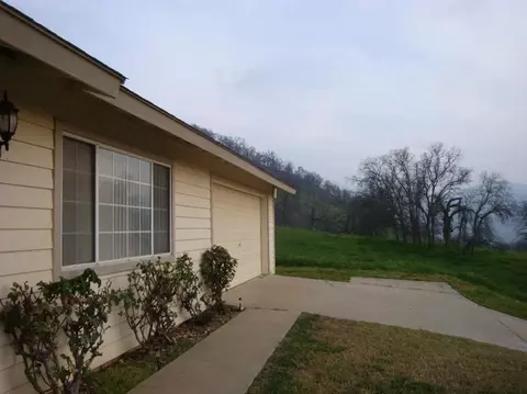 6991 Rodeo Dr, Sanger, CA 93657 photo 4