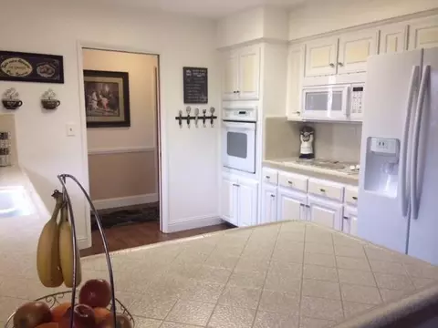 121 Gill Way, Chowchilla, CA 93610 photo 4
