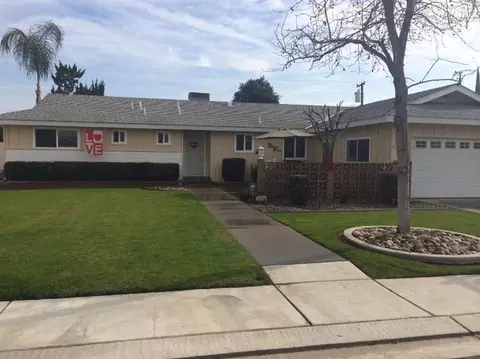 121 Gill Way, Chowchilla, CA 93610 photo 1