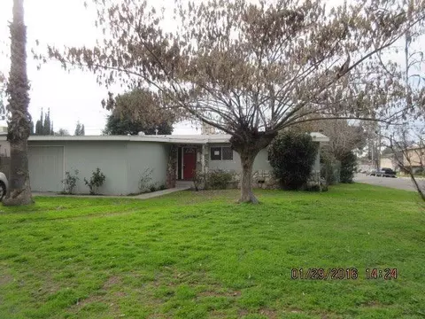 1306 Cherry Ln, Clovis, CA 93612 photo 1