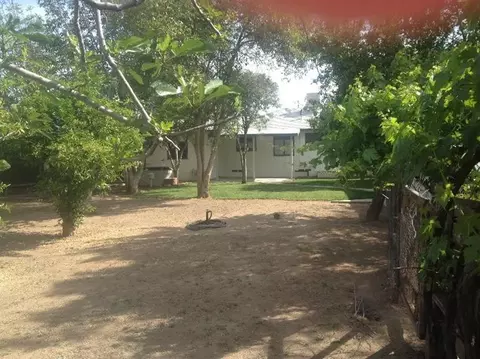 320 N O St, Madera, CA 93637 photo 2