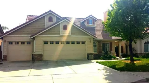 2422 Vartikian Ave, Clovis, CA 93611 photo 1