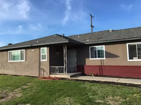 449 Washington Dr, Chowchilla, CA 93610 photo 1