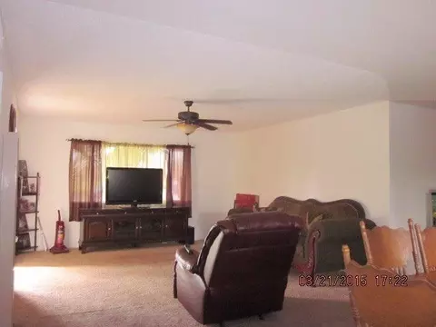 1121 Riverside Ave, Chowchilla, CA 93610 photo 3