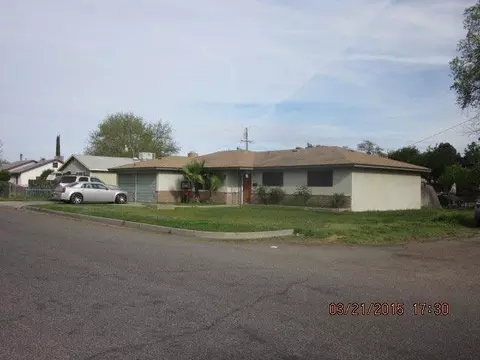 1121 Riverside Ave, Chowchilla, CA 93610 photo 2