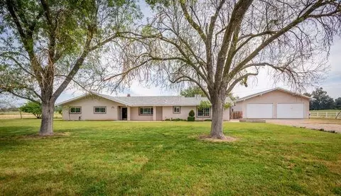 5338 Amber Ave, Clovis, CA 93619 photo 1